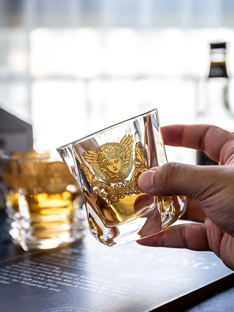 Bicchiere da whisky dipinto co - Wine In Beer Glass recensione e prezzo